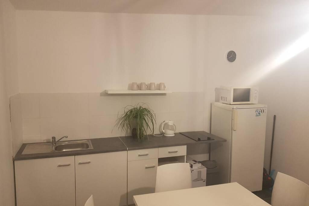 Ferienwohnung Petite Maison Au Calme Macey  Exterior foto